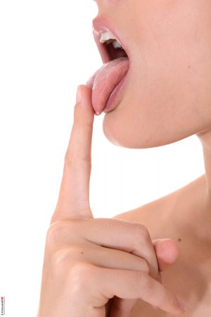 2120-08 thefappeningblog.com.jpg