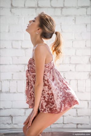 0011-03 thefappeningblog.com.jpg