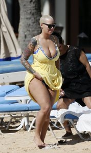 Amber Rose Sexy thefappening.so 1.jpg