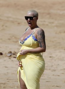 Amber Rose Sexy thefappening.so 10.jpg