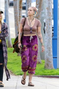 Paris Jackson Braless 21 thefappening.so.jpg