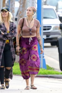 Paris Jackson Braless 30 thefappening.so.jpg