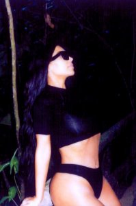 Kim Kardashian Sexy 2.jpg