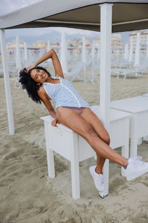 0009-11 thefappeningblog.com.jpg