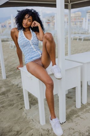 0009-13 thefappeningblog.com.jpg