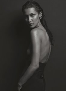 Bella Hadid Topless & Sexy 1.jpg