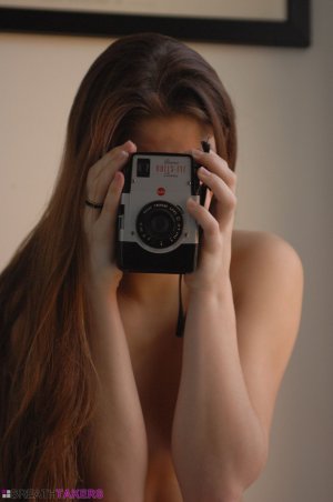 0184-09 thefappeningblog.com.jpg