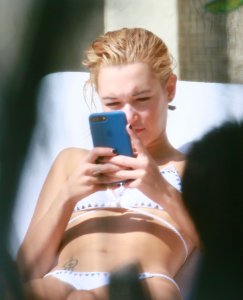 Sarah Snyder & Chantel Jeffries Sexy 6 thefappening.so.jpg