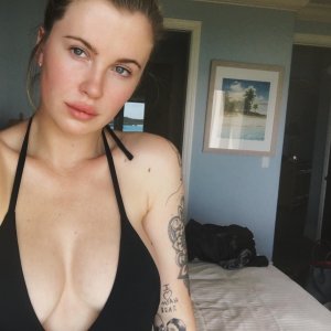 Ireland Baldwin's Cleavage Sexy 1 thefappening.so.jpg