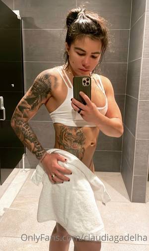 claudia-gadelha_thefappeningblog.com_0002.jpg