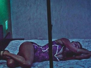 Kim Kardashian Naked 03.jpg