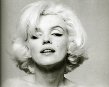 Marilyn_Monroe_196206_Vogue_46.jpg