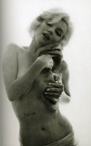 Marilyn_Monroe_196206_Vogue_60.jpg