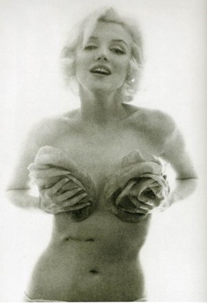 Marilyn_Monroe_196206_Vogue_63.jpg