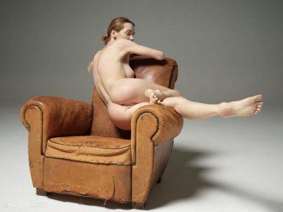 0001-12 thefappeningblog.com.jpg