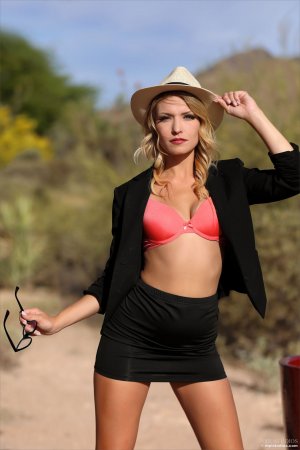 0006-02 thefappeningblog.com.jpg