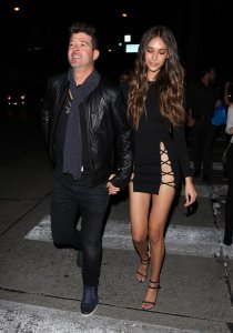 April Love Geary Nude 5 thefappening.so.jpg