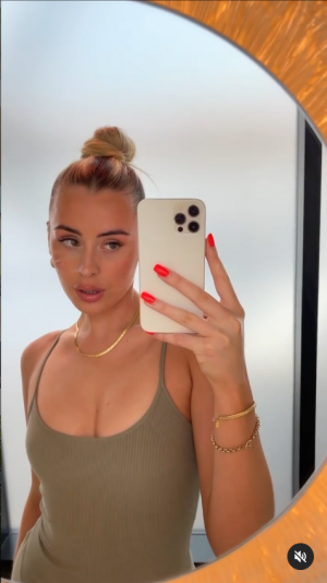 Screenshot 2022-08-03 at 02-25-17 Siân Carys Owen (@sian.owenx) • Instagram photos and videos.png