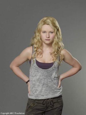 emilie-de-ravin-16.jpg