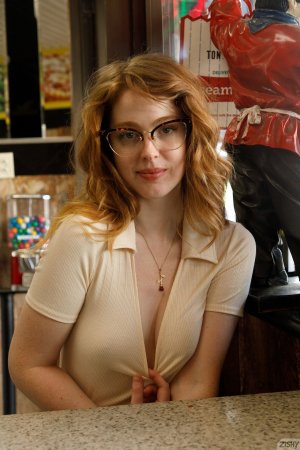 0002-03 thefappeningblog.com.jpg