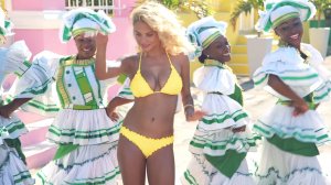 Rose Bertram Uncovered 42 thefappening.so.jpg