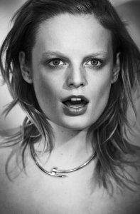 Hanne Gaby Odiele Braless 10 thefappening.so.jpg