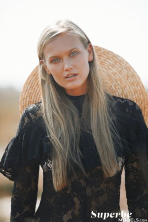 0016-01 thefappeningblog.com.jpg