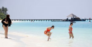 Chloe Goodman, Lauryn Goodman & Amelia Goodman Sexy 10 thefappening.so.jpg