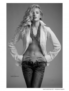 Georgina Hobor Topless Sexy 4 thefappening.so.jpg