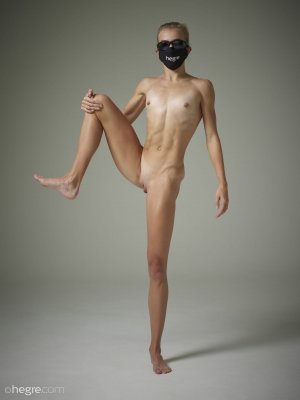 0001-02 thefappeningblog.com.jpg