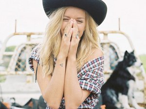 Shay Maclean Naked 17.jpg