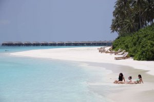 Chloe, Lauryn & Amelia Goodman Sexy 17 thefappening.so.jpg