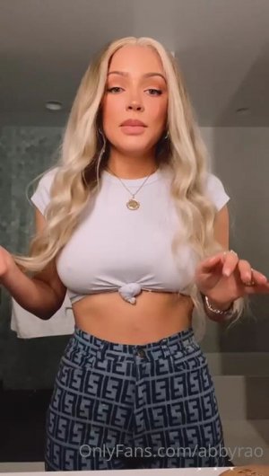 Onlyfans - AbbyRao 7_source.mp4_000014264.jpg