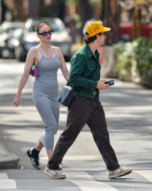 Sophie Turner (5).jpg