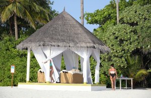 Chloe & Lauryn Goodman Sexy 27 thefappening.so.jpg