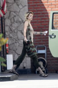 Paris Jackson Braless 23 thefappening.so.jpg