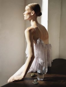 Julia Hafstrom Topless Sexy 3 thefappening.so.jpg