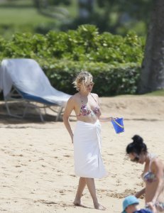 Kate Hudson Sexy 70 thefappening.so.jpg