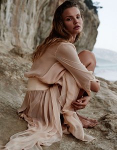 Magdalena Frackowiak Nude & Sexy 11.jpg