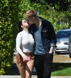 Ariel Winter's Butt 30 thefappeningblog.com.jpg