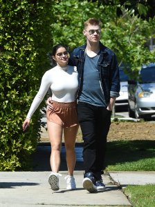 Ariel Winter's Butt 33 thefappeningblog.com.jpg