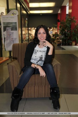 metart-fox-a-presenting-fox-02 thefappeningblog.com.jpg