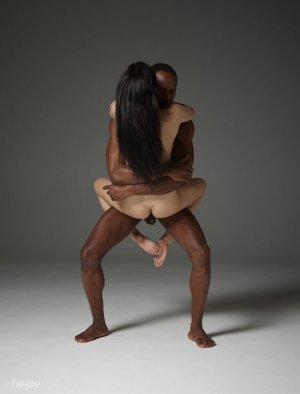 0002-08 thefappeningblog.com.jpg