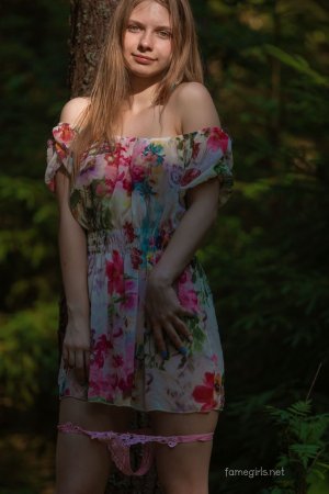 0106-06 thefappeningblog.com.jpg