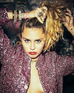 miley-cyrus_thefappeningblog.com_0002.jpg