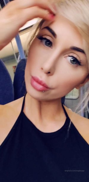 Taylor Jay OnlyFans(64).mp4_000008633.jpg