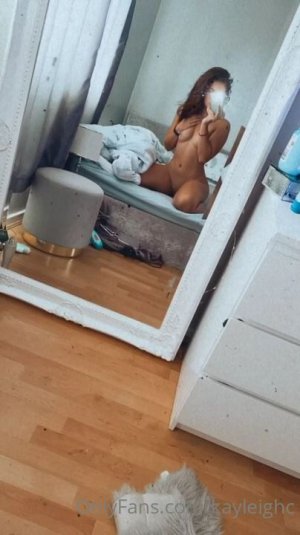 OnlyFans - Kayleighc (9).mp4_000005820.jpg
