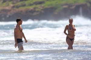 Lara Bingle Topless 15 thefappeningblog.com.jpg