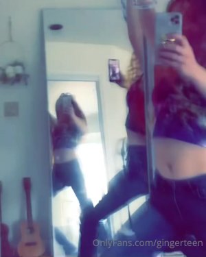Onlyfans - gingerteen_0got4n6s6at3m4m25aw1l.mp4_000008883.jpg