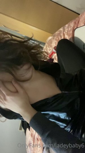 Jade Reynolds OnlyFans(4).mp4_000004170.jpg